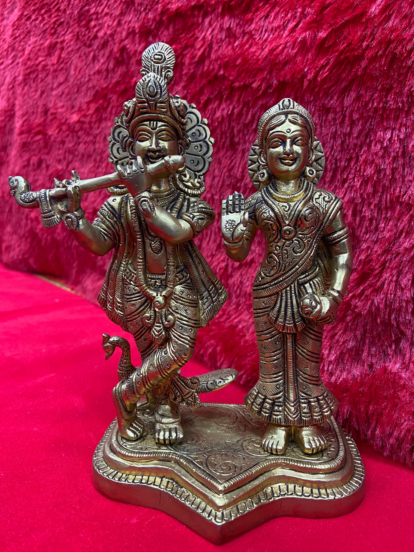 RADHA KRISHNA AMAZING MURTI BY PUJA PARV (GOD IDOLS)