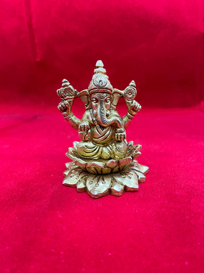 GANESH JI MURTI BY PUJA PARV (GOD IDOLS)